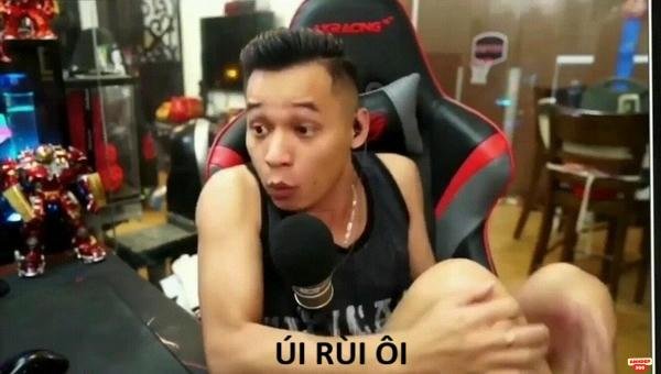 ảnh chế sợ quá run rẩy