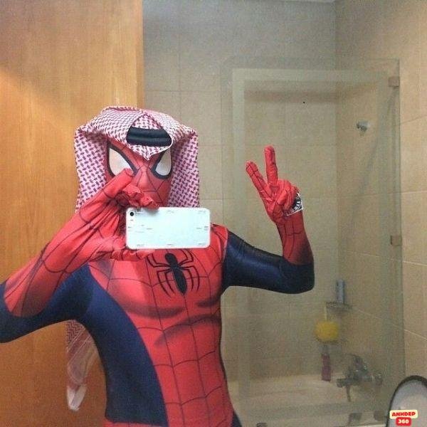 meme người nhện troll team