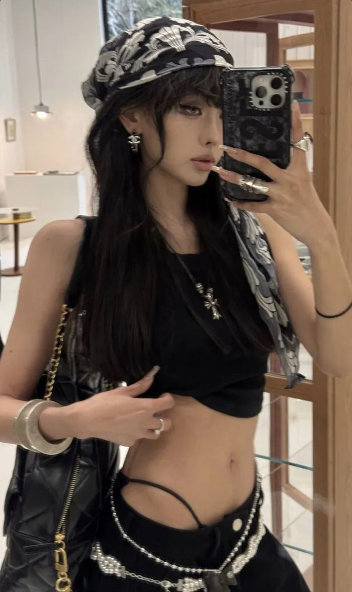 ảnh bad girl eo thon