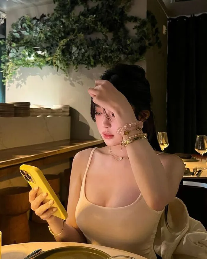 ảnh gái múp đẹp thần thái ảnh gái múp đẹp thần thái