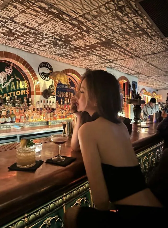 ảnh gái xinh đi bar đẹp quyến rũ siêu chất ảnh gái xinh đi bar đẹp quyến rũ siêu chất