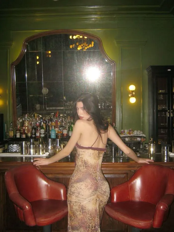 ảnh gái xinh đi bar đẹp vibe đêm ảnh gái xinh đi bar đẹp vibe đêm