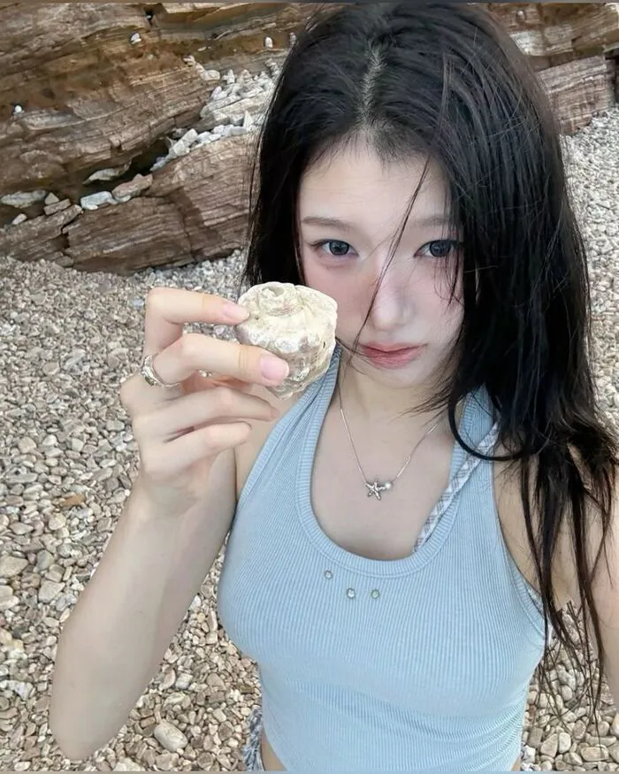 ảnh gái xinh douyin tóc đen