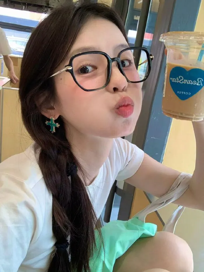 ảnh gái xinh genZ cực hot