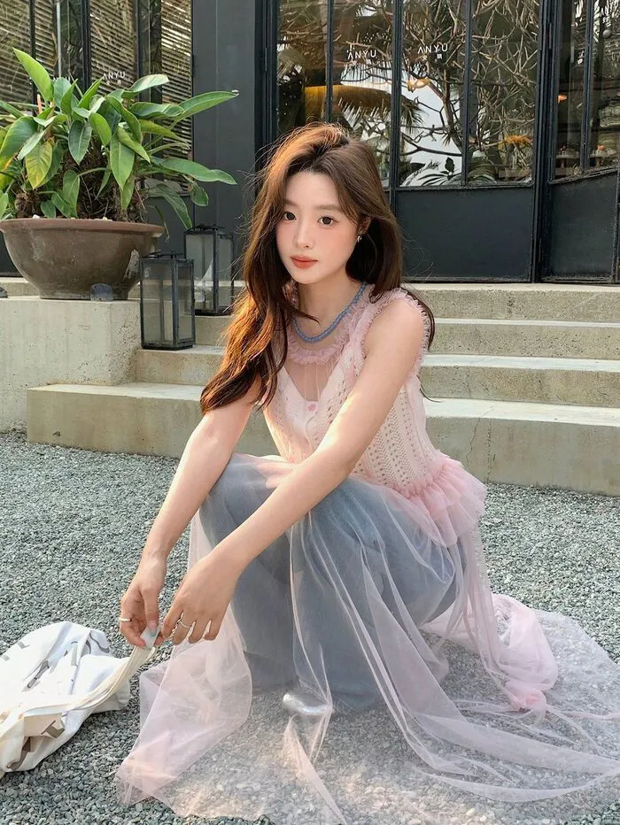 ảnh gái xinh mặc váy lưới phong cách hiện đại ảnh gái xinh mặc váy lưới phong cách hiện đại