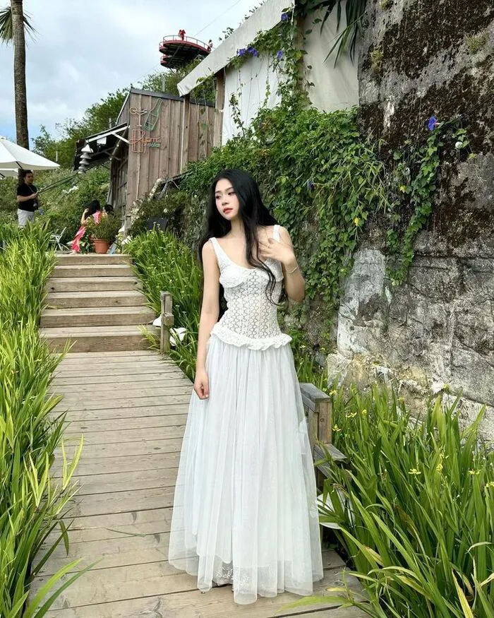 ảnh gái xinh mặc váy lưới tạo dáng nghệ thuật ảnh gái xinh mặc váy lưới tạo dáng nghệ thuật