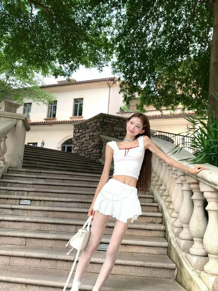 ảnh hot girl chân dài siêu xinh