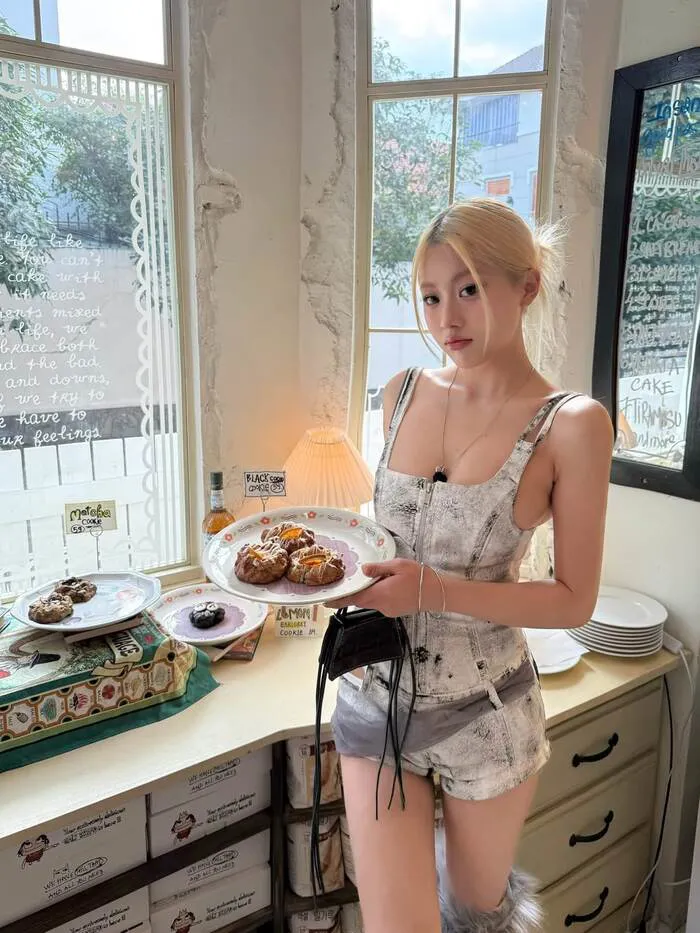 ảnh hot girl chân dài slay siêu hot