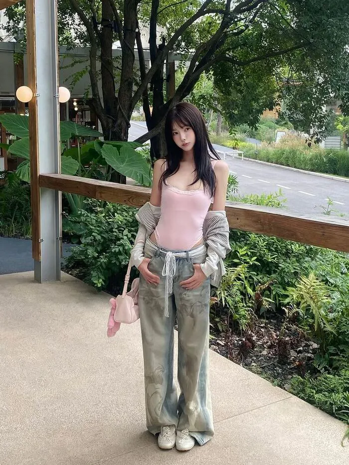 ảnh hot girl chân dài xinh