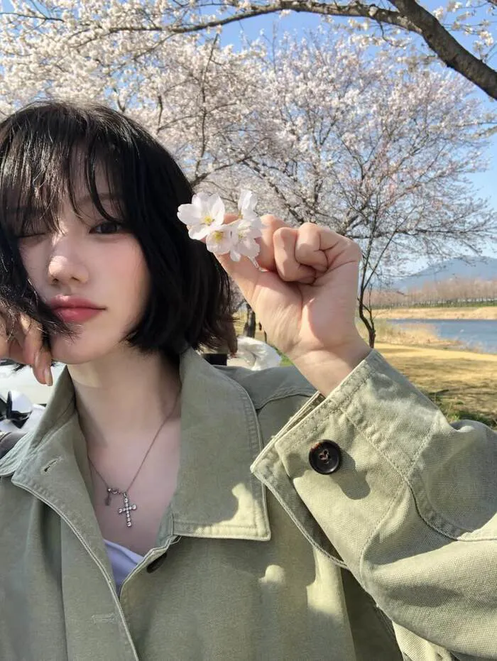 ảnh hotgirl tiktok siêu thơ