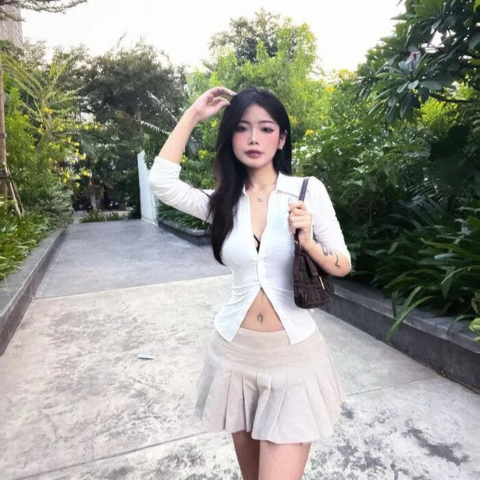 ảnh Hương Tịt đẹp thanh lịch ảnh Hương Tịt đẹp thanh lịch
