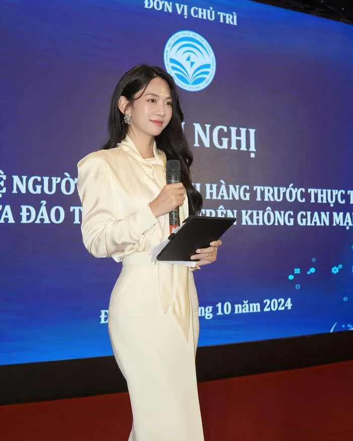 ảnh Lê Bống đẹp mc