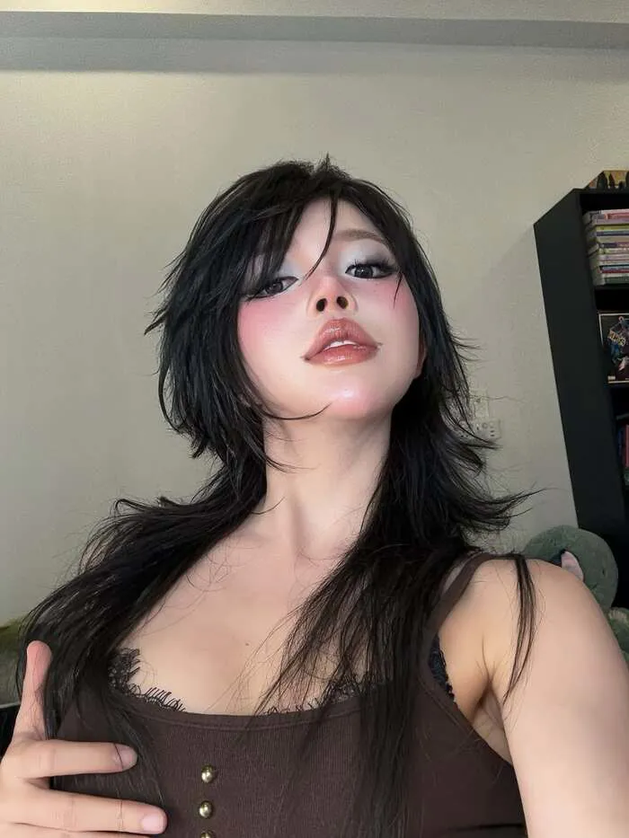Ảnh Linh Ngọc Đàm ngầu lòi