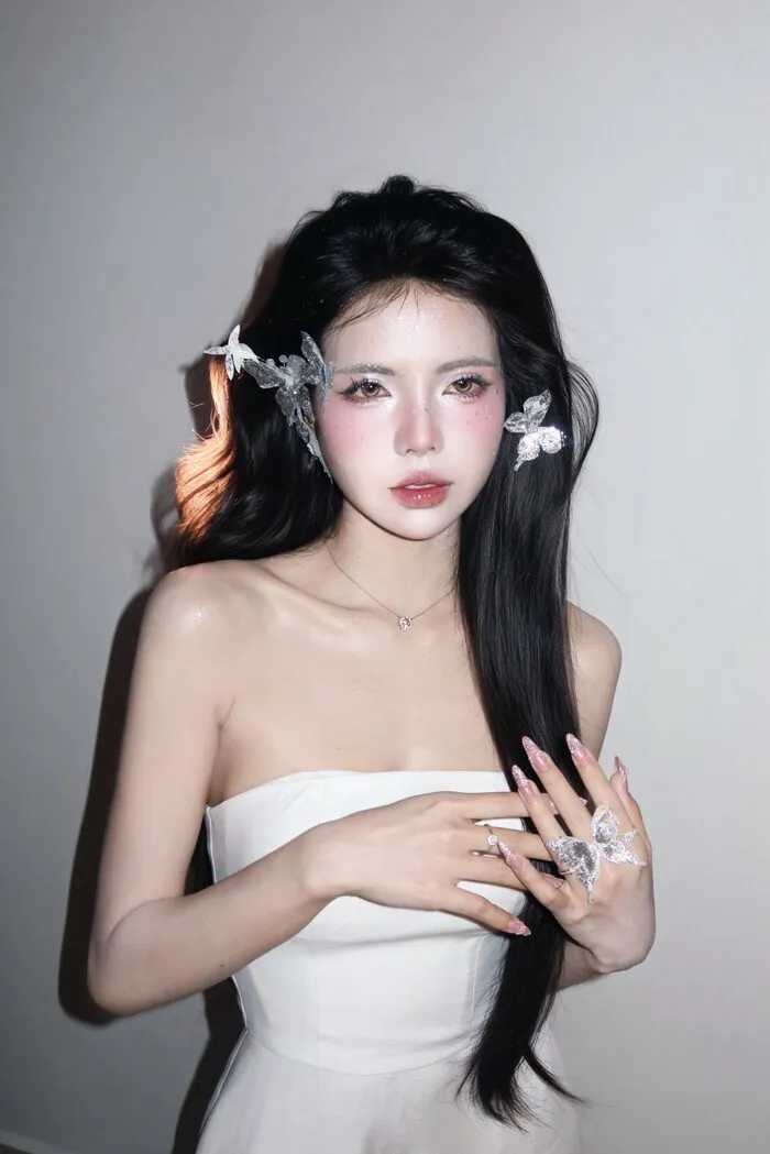ảnh Mai Dora đẹp cá tính cuốn hút