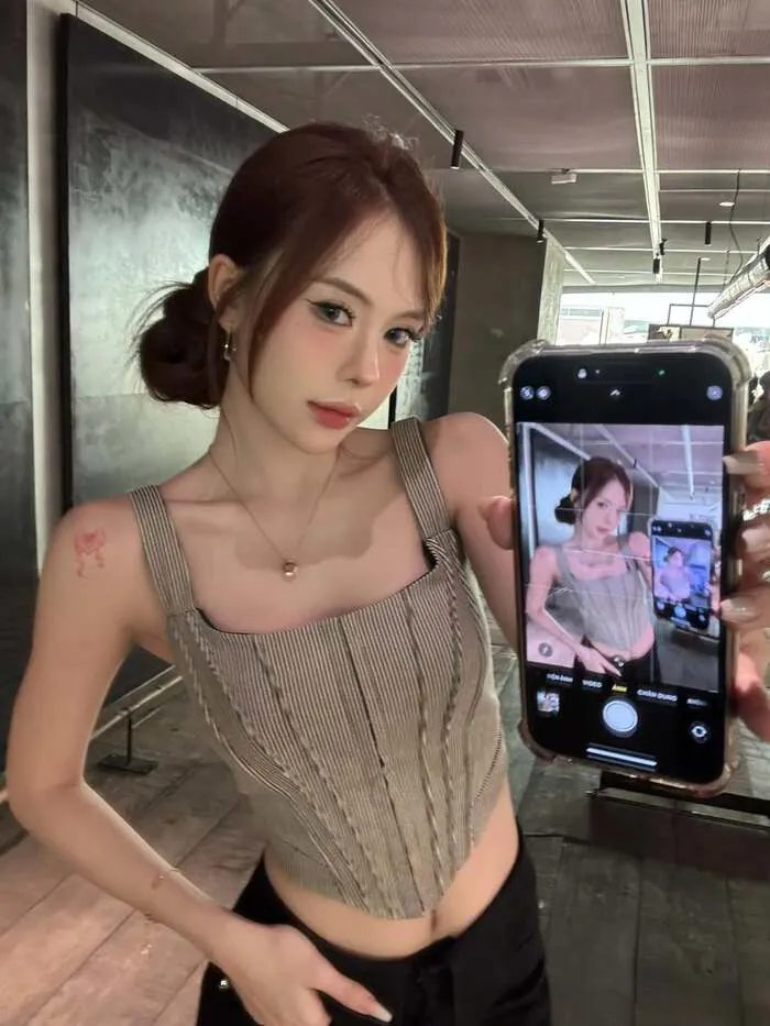 ảnh Võ Nữ Ngân Hà đẹp tỏa sáng