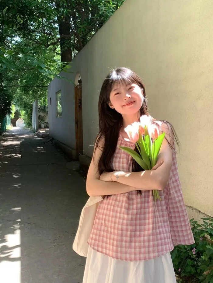 gái xinh 2k dịu
