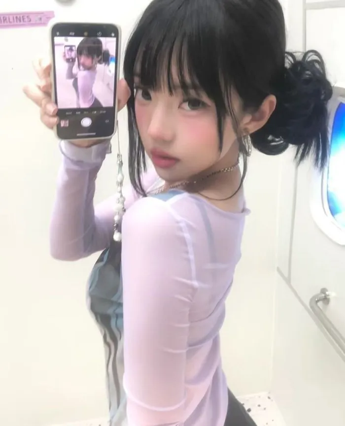 gái xinh 2k y2k
