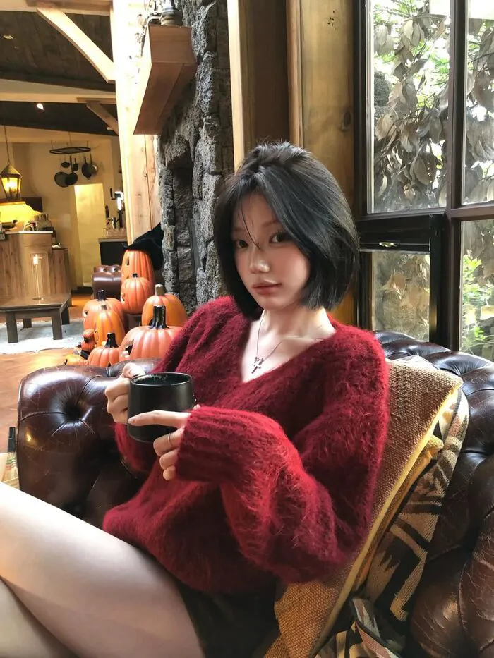 gái xinh 2k3 cười dễ thương