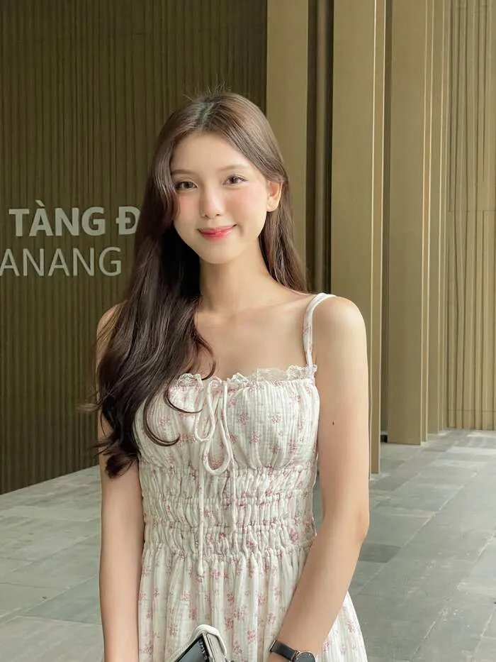 gái xinh 2k4 nụ cười dễ thương