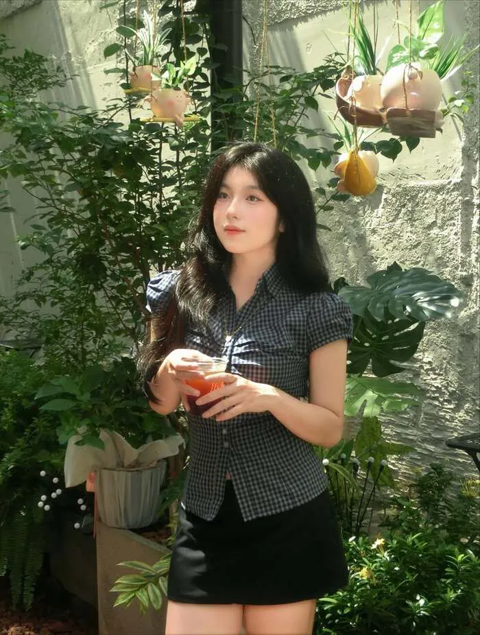 gái xinh 2k4 nụ cười xinh