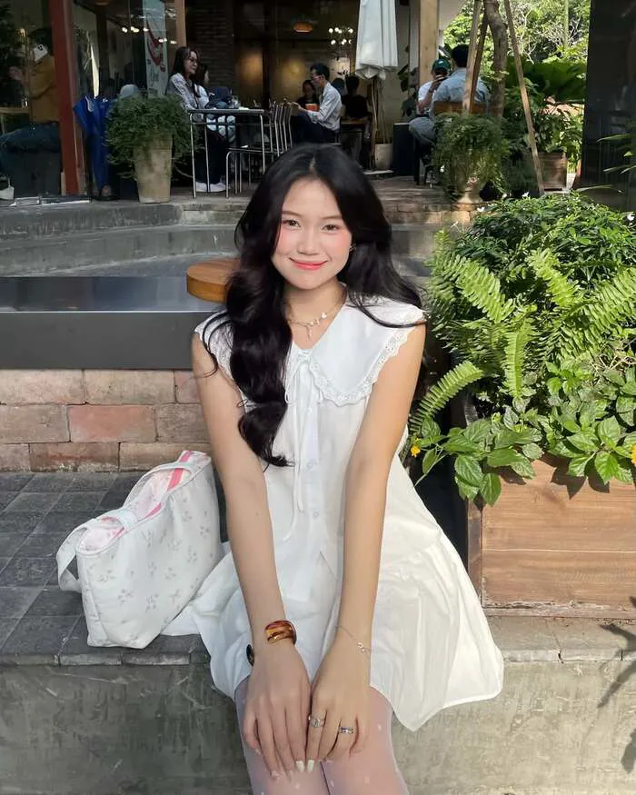 gái xinh 2k4 style năng động