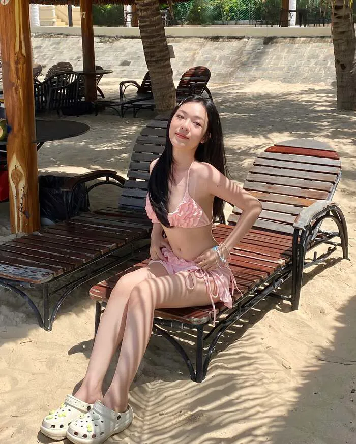 gái xinh 2k4