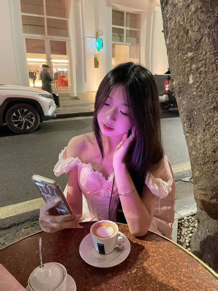 gái xinh 2k5 siêu cute