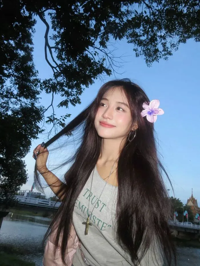 gái xinh 2k5 siêu xinh
