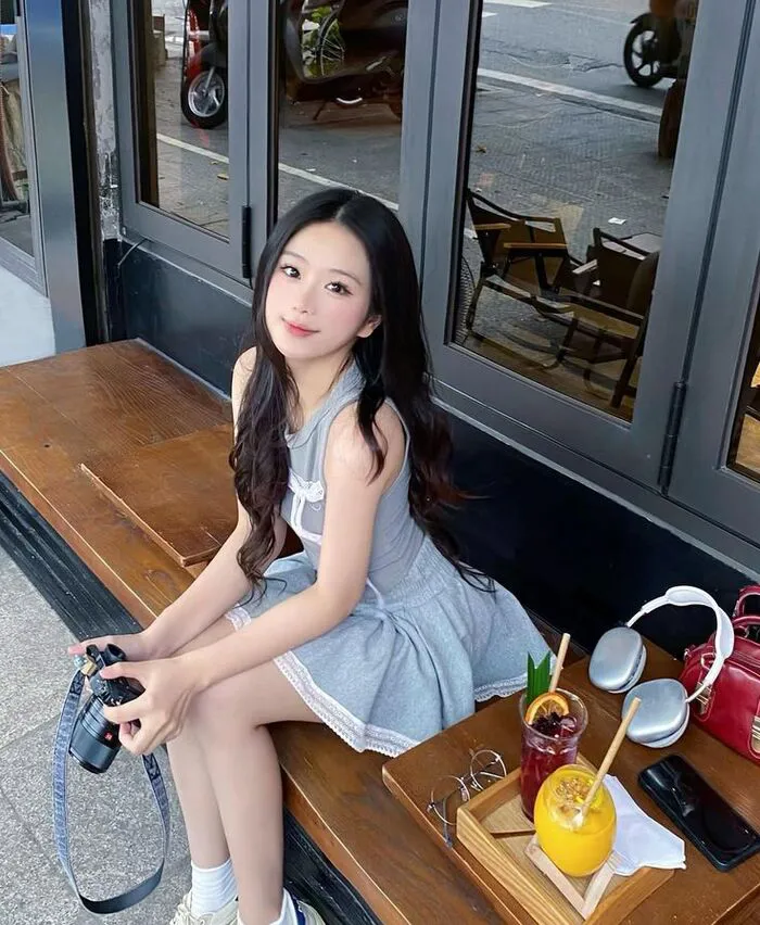 gái xinh 2k7 cực cute