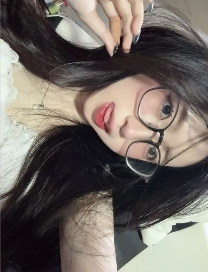 gái xinh 2k8 auto xinh