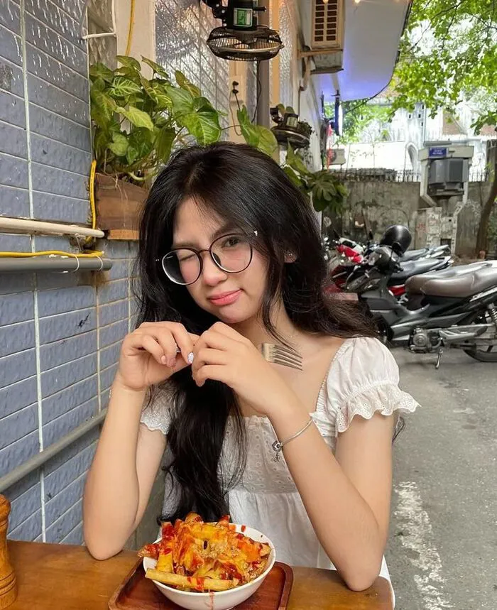 gái xinh 2k8 siêu xinh
