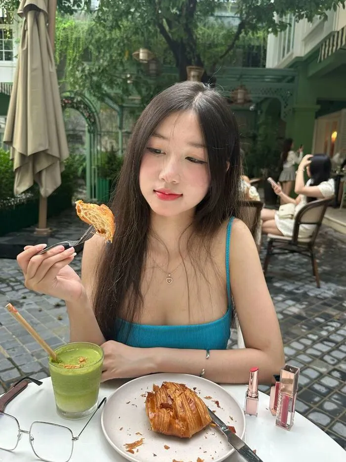 gái xinh 2k9 chất