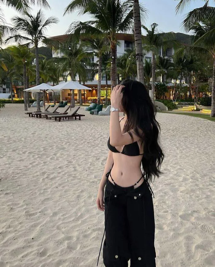 gái xinh bikini phong cách quyến rũ