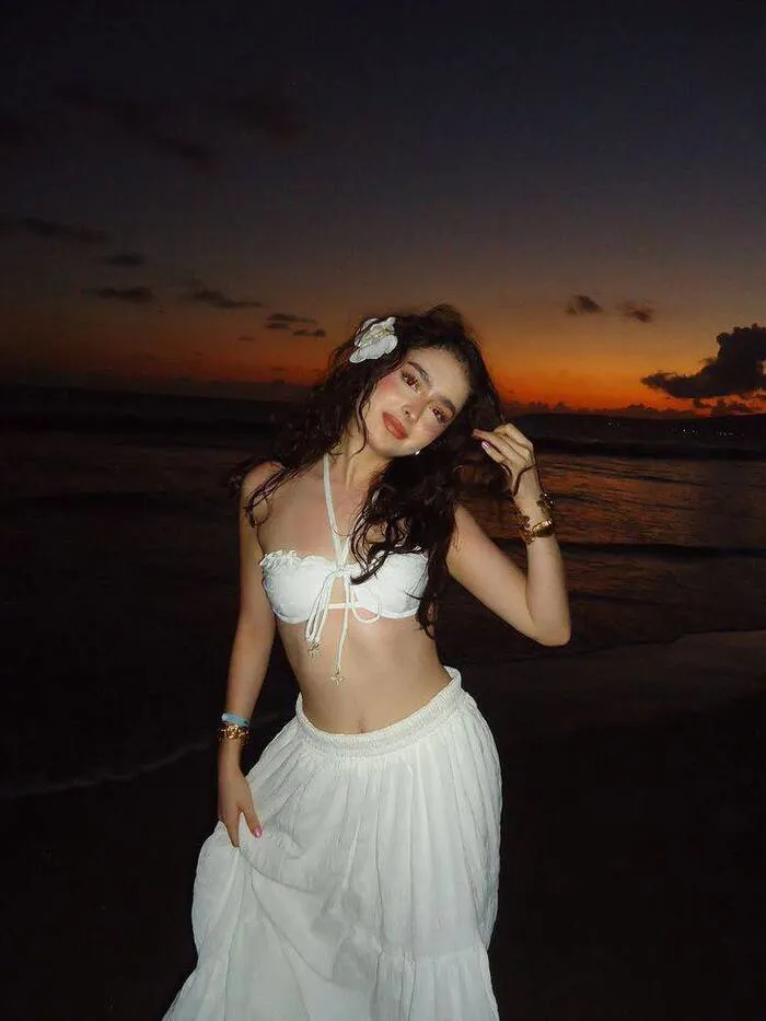 gái xinh bikini style nhẹ nhàng