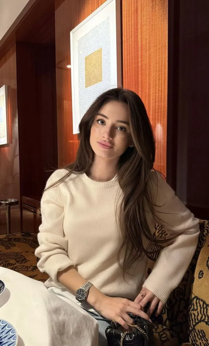 gái xinh châu âu ánh mắt đẹp