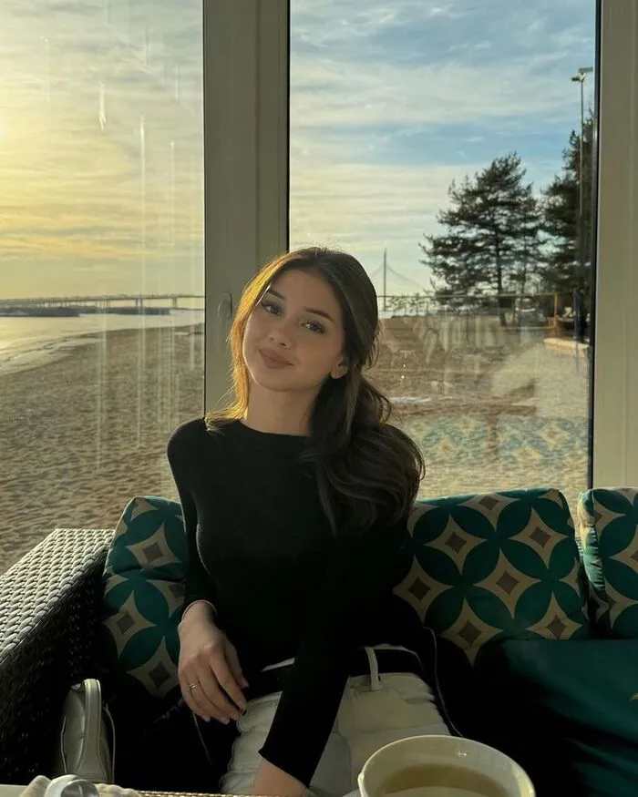 gái xinh châu âu outfit đẹp