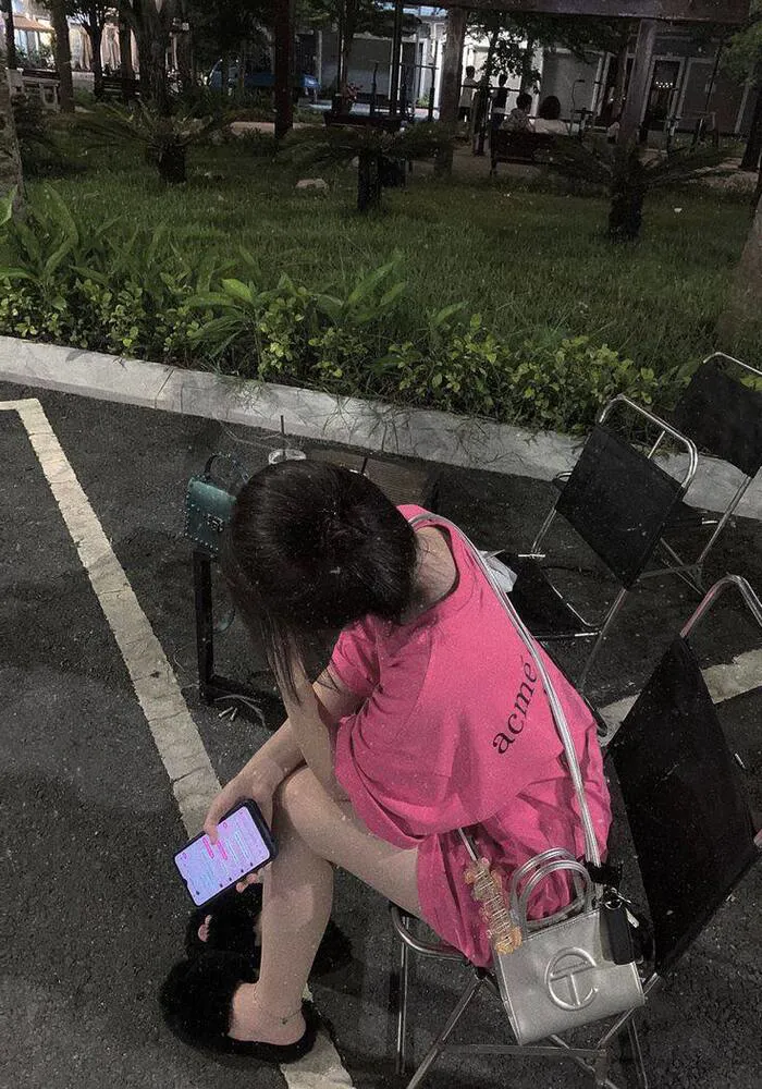 gái xinh che mặt phong cách hàn quốc