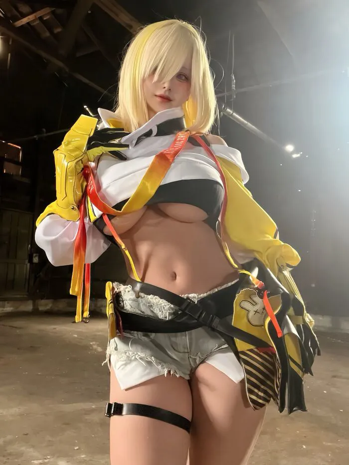 gái xinh cosplay phong cách anime