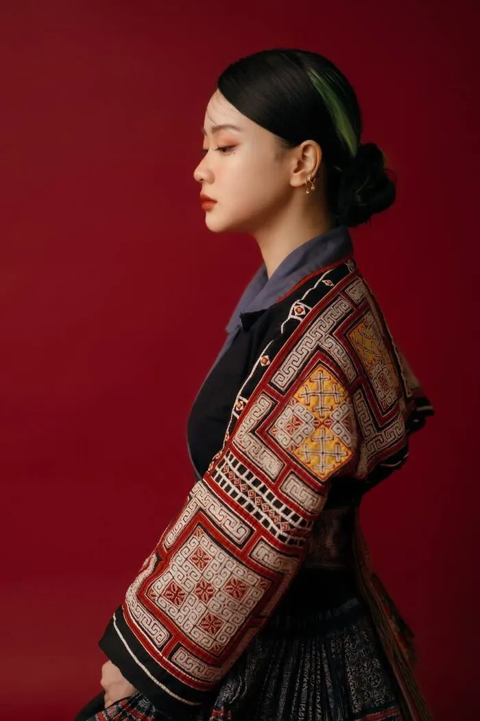 gái xinh dân tộc Mông Đen đẹp