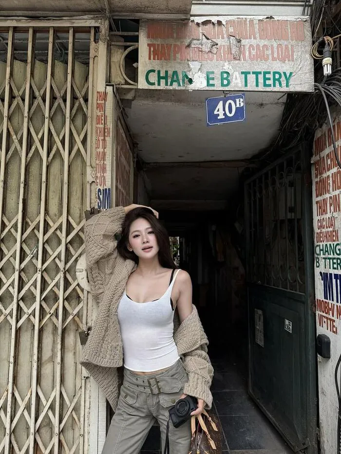 gái xinh hở hang outfit sexy