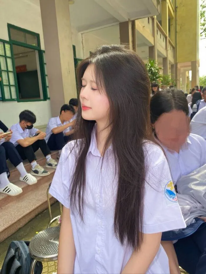 gái xinh học sinh ánh mắt dễ thương gái xinh học sinh ánh mắt dễ thương