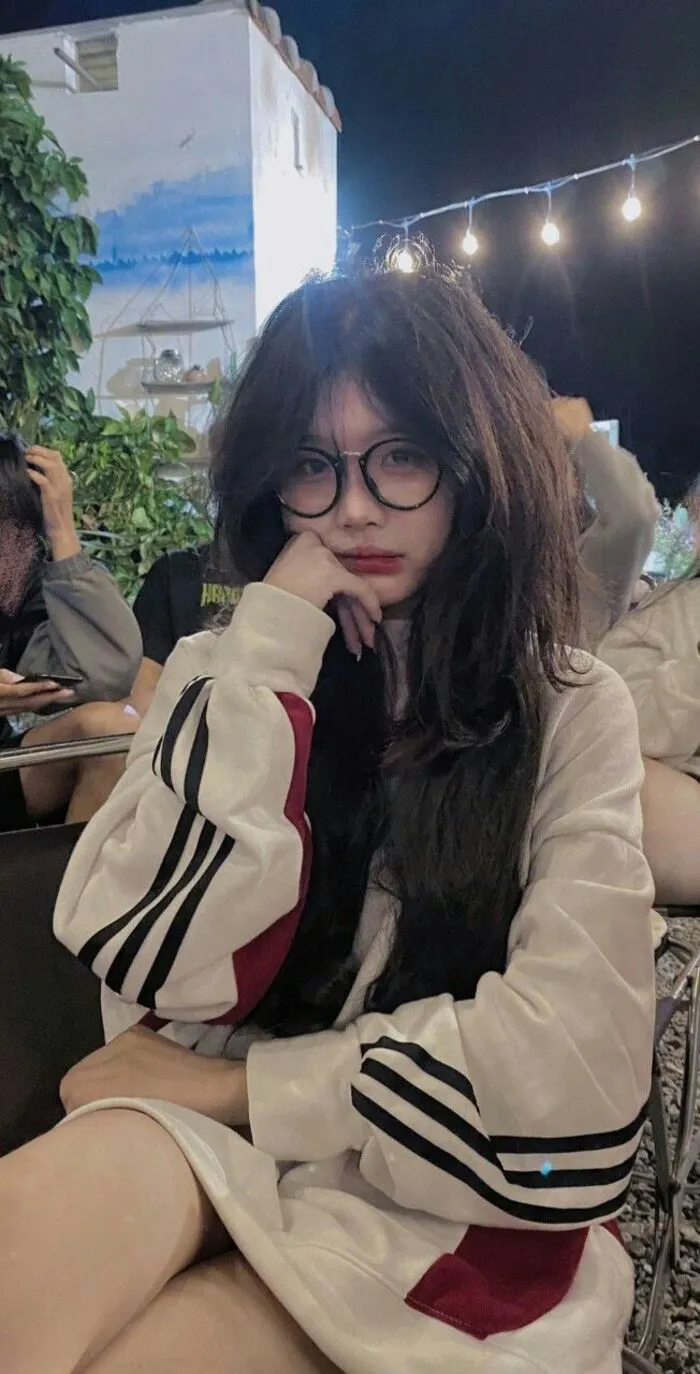 gái xinh k7 tóc xù gái xinh k7 tóc xù