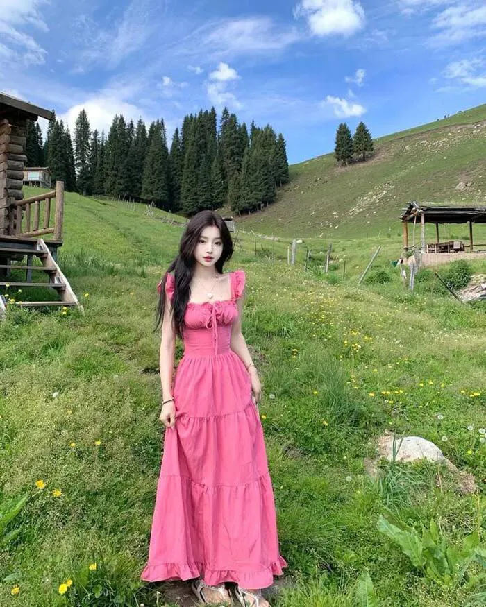 gái xinh mặc pinky outfit đáng yêu