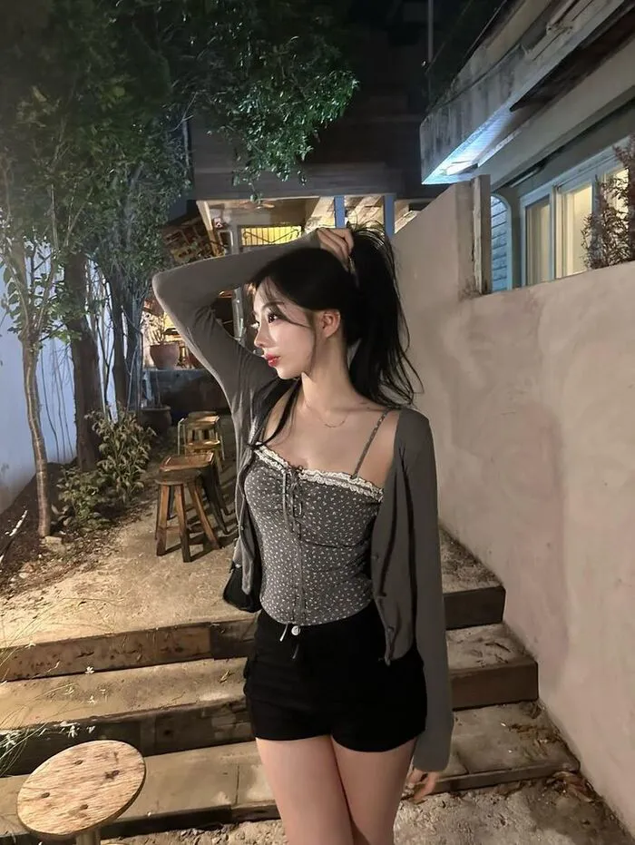 gái xinh mặc quần ngắn slay