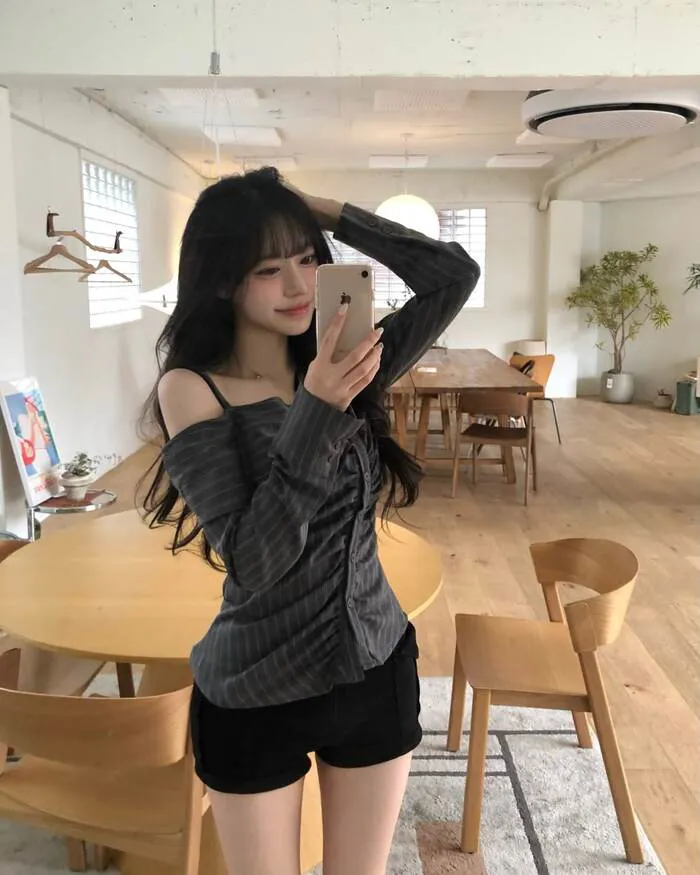 gái xinh mặc quần ngắn