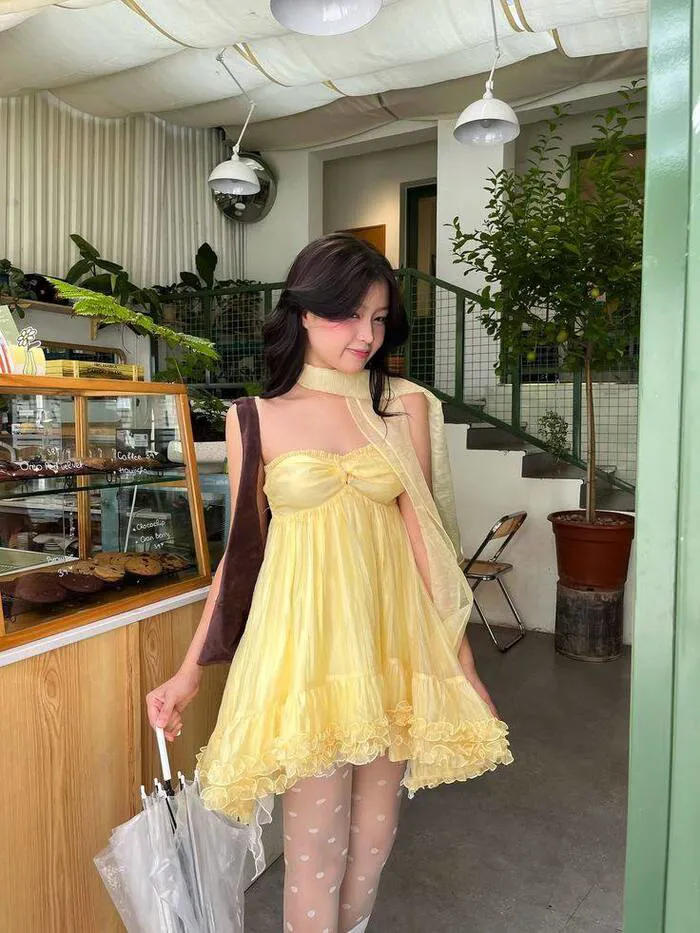 gái xinh mặc váy ngắn phong cách hàn quốc