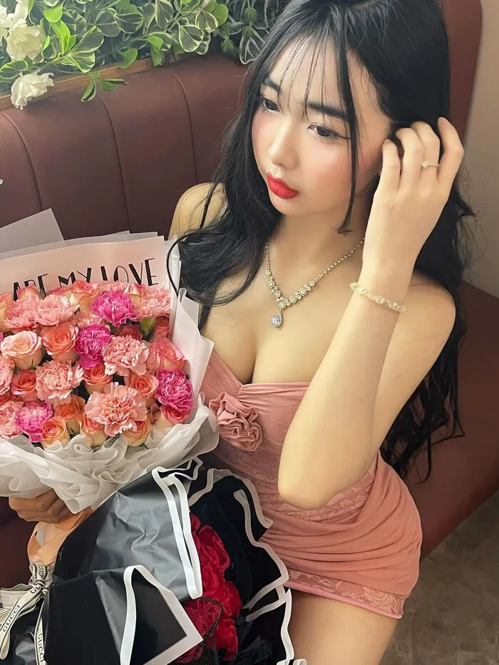gái xinh mlem siêu xinh