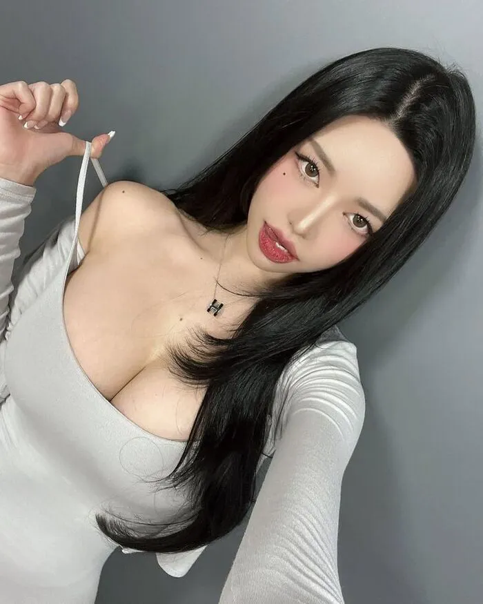Gái xinh siêu V1 style gợi cảm Gái xinh siêu V1 style gợi cảm