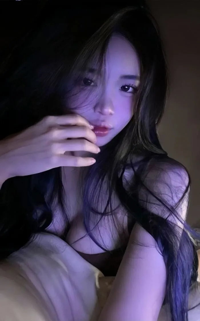 Gái xinh vú to nét đẹp quyến rũ
