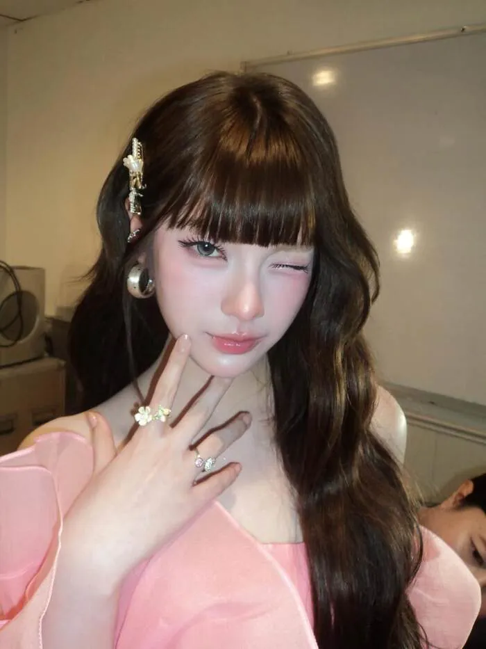 hình ảnh gái 2k6